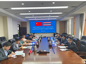 2023年5月16日我校校理事会主席乐德.格威差一行至包头铁道职业技术学院考察。