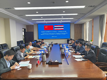 2023年5月16日我校校理事会主席乐德.格威差一行至包头铁道职业技术学院考察。