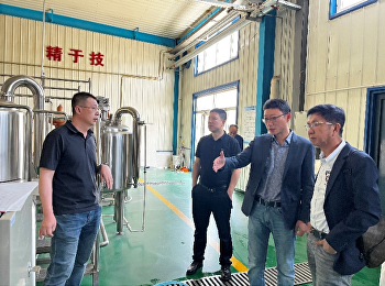 2023年5月17日我校校理事会主席乐德.格威差一行赴包头轻工职业技术学院考察。