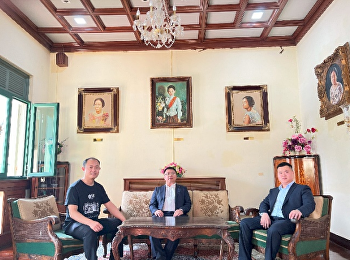 2024年2月27日，信阳航空职业技术学院校长刘维镇带队来校参访，我校教育中心副主任谢飞在校区热情接待