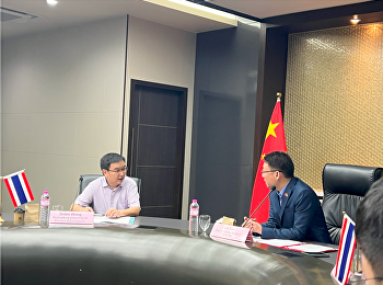 2024年5月14日，广东财经大学管理学院/粤商学院/创新创业学院党委书记王德斌带队来我校访问，我校教育中心主任孙磊在会议室热情接待并进行了深入座谈