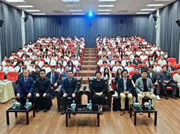 2025 年平安留学暨“领事保护进校园” 宣素那他皇家大学站活动顺利举行