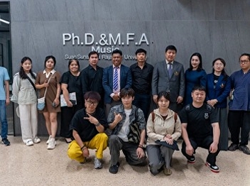 泰国宣素那他皇家大学艺术学院举行2026级音乐硕博国际学生开学典礼