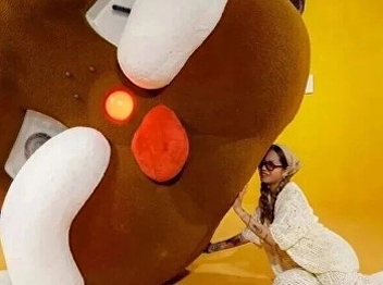 宣大校友｜Molly Yllom：泡泡玛特Cry
Baby哭娃，允许自己哭泣，拥抱所有情绪